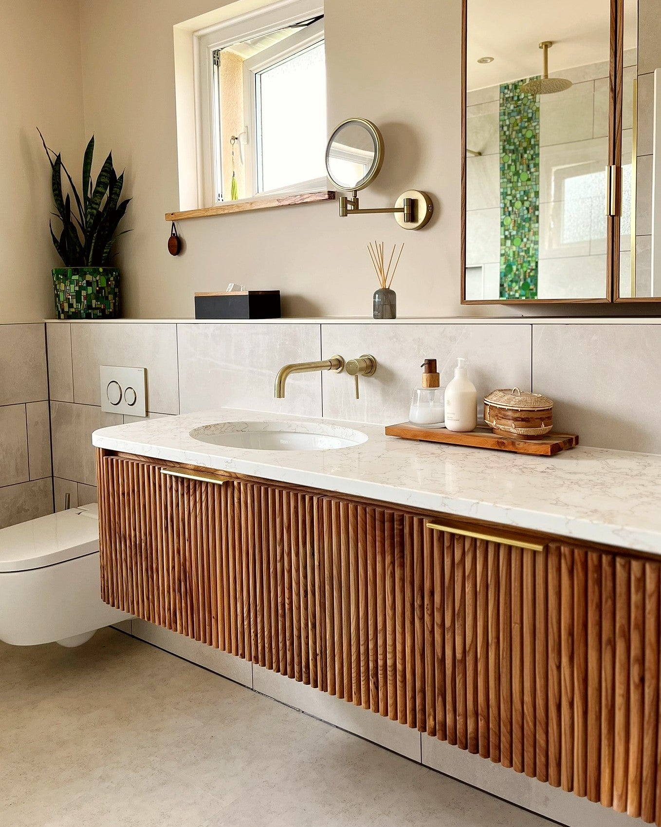 English Elm Hardwood Dazzles in Bathroom Design